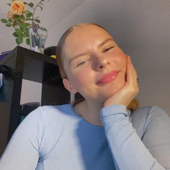 Baby-sitter in Montrouge: Lola