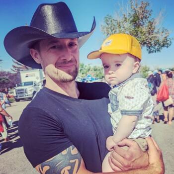 Job de garde d'enfants à Calgary: job de garde d'enfants Nick