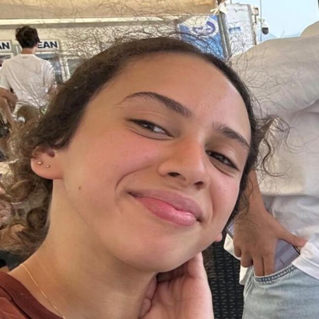 Babysitter in Clermont-Ferrand: Melina