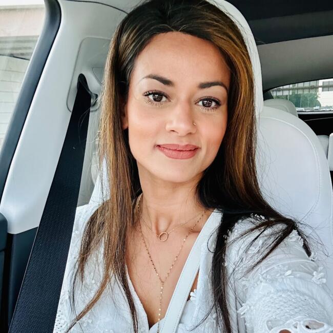 وظيفة جليسة أطفال في جدة: Nida