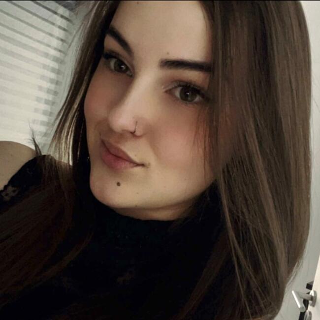 Babysitter in Frontignan: Maeva