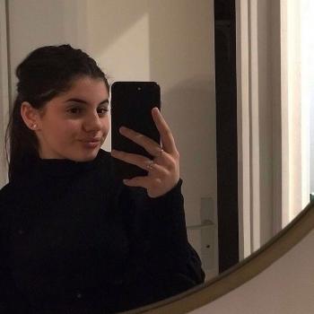 Baby-sitter Cannes: Julie