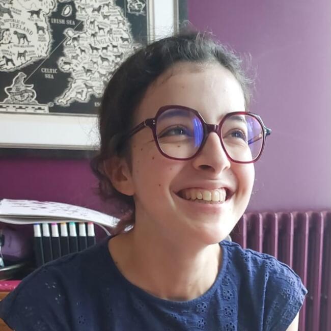 Babysitter in Lille: Iris