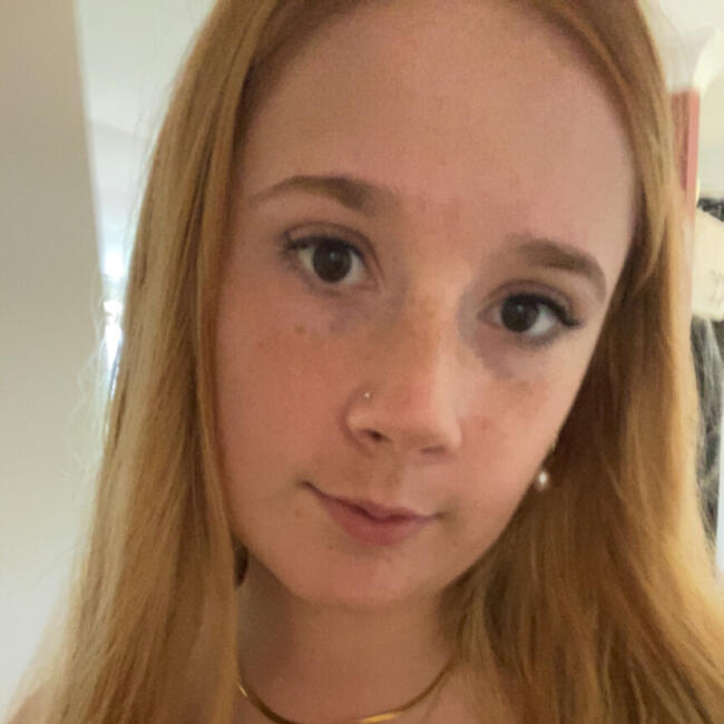 Babysitter in Brisbane: Bella