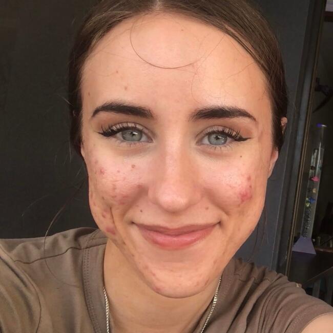 Babysitter in Brisbane: Hannah