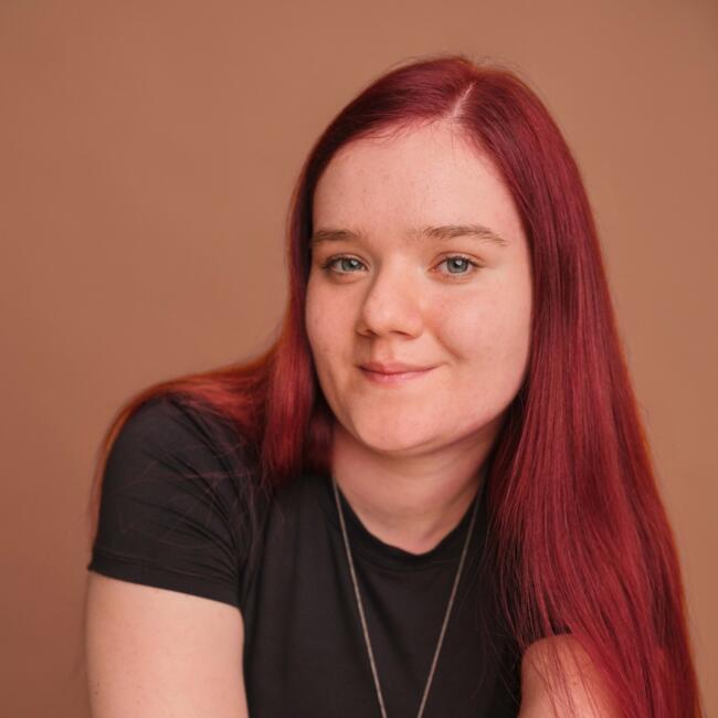 Babysitter in Brighton: Hermione sapphire