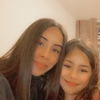 Baby-sitter in Vanves: Ines