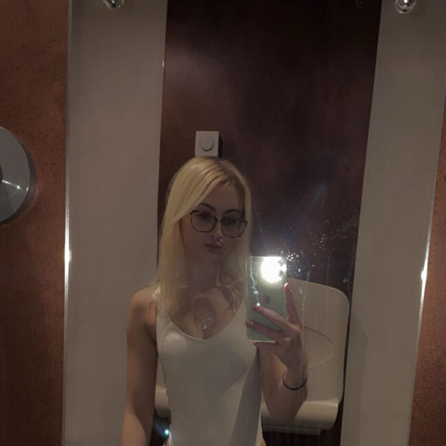 Babysitter in Kings Lynn: Em