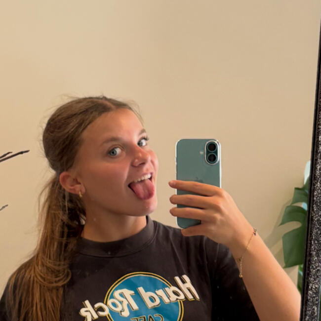 Babysitter in Fouesnant: Lou