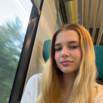 Baby-sitter in Reims: Eva