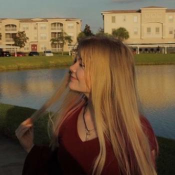 Babysitters in Orlando: Courtney