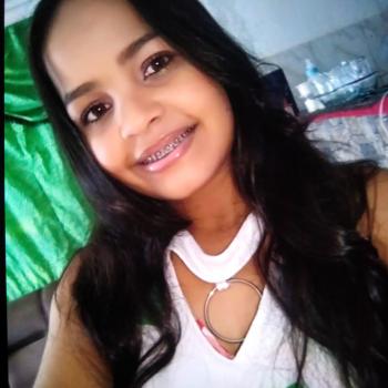 Babá em Simões Filho: Bia