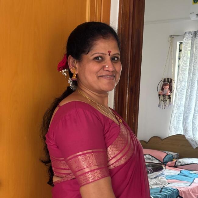 मैसूर में बेबीसिटर: Prema