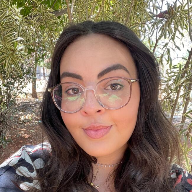 Babá em Maringá: Milena