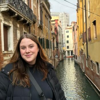 Baby-sitter Edmonton: Kailey