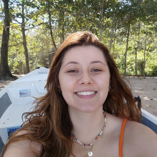 Babysitter in Belo Horizonte: Lorena