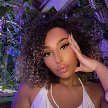 Nanny in Sydney: Hnina