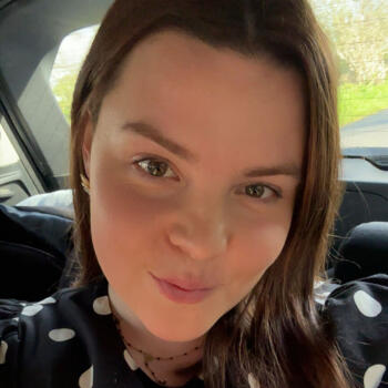 Babysitter in Beauchamps (Normandie): Lola