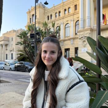 Canguro en Granada: Laura