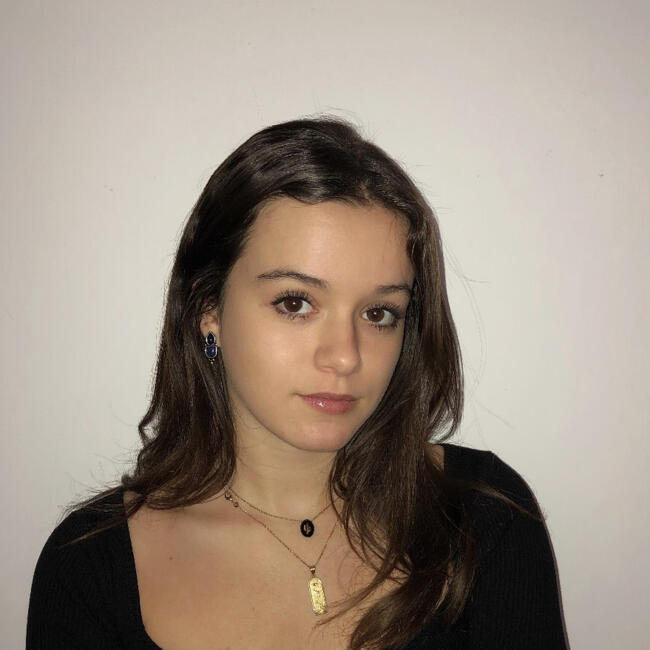 Babysitter in Lille: Emma