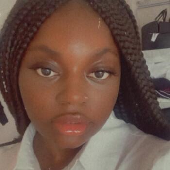 Barnvakt i Schepdaal: Maisha Mingiedi