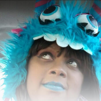 Babysitter in Hoover (Alabama): Dawn (Interactive Nanny)