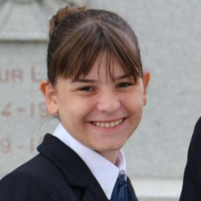 Babysitter in Larçay: Constance