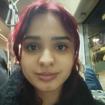 Babysitter in Keratsini: Nia