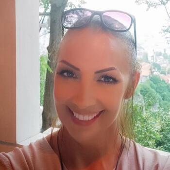 Babysitter in Kačarevo: Kristina