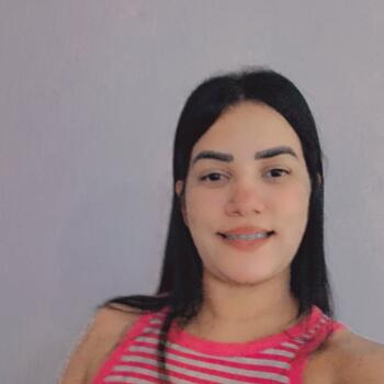 Babá em Anápolis: Larissa