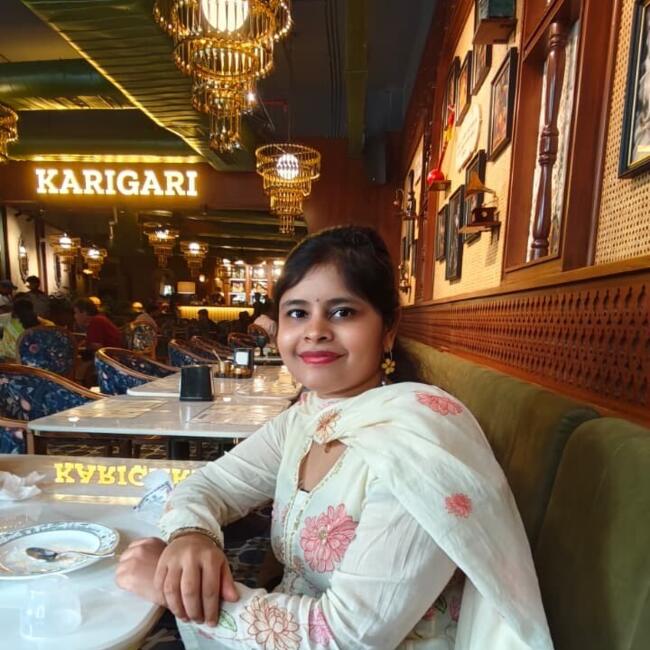 Babysitting job in Meerut: Palak