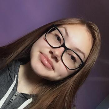 Babysitter Allentown: Ariela