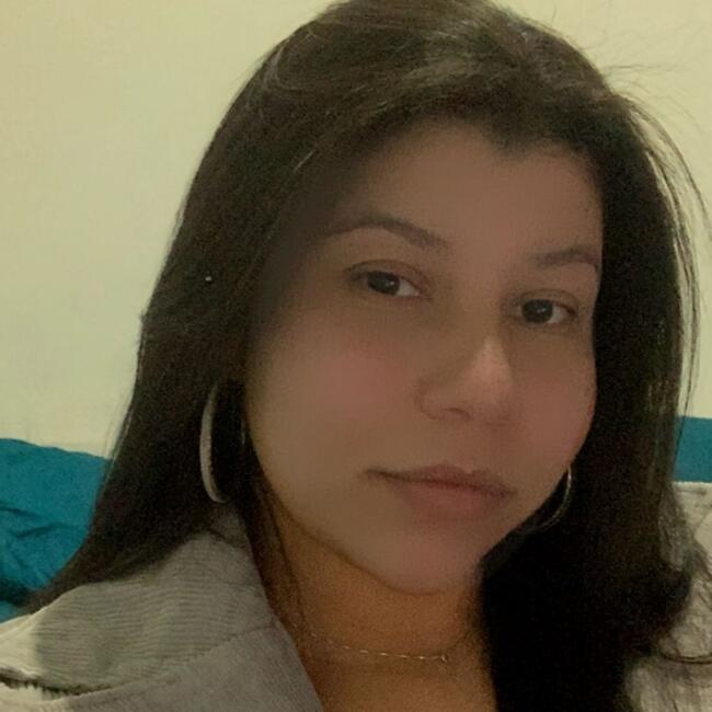 Babysitter in Juiz de Fora: Marjorie