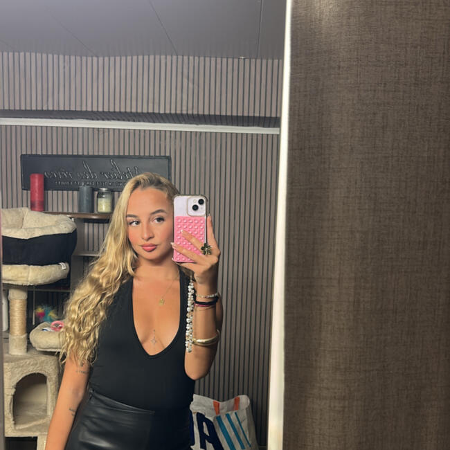 Babysitter in Villecresnes: Lola