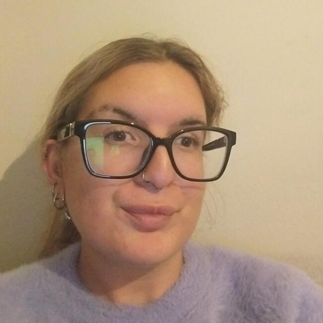 Babysitter στην περιοχή Κορωπί: Ραφαελα