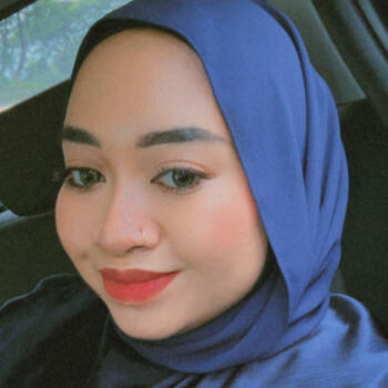 家长 Singapore Island: Nur Afiqah