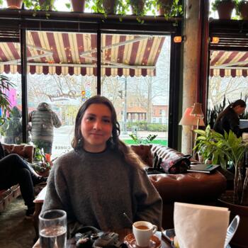 Babysitter in Sydney: Lucie