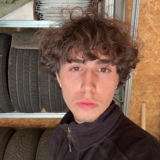 Babysitter in Liège: Alecio