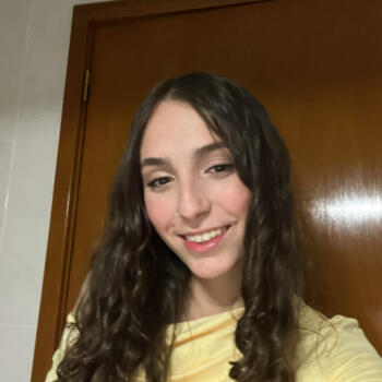 Babysitter em Santa Maria da Feira: Lara