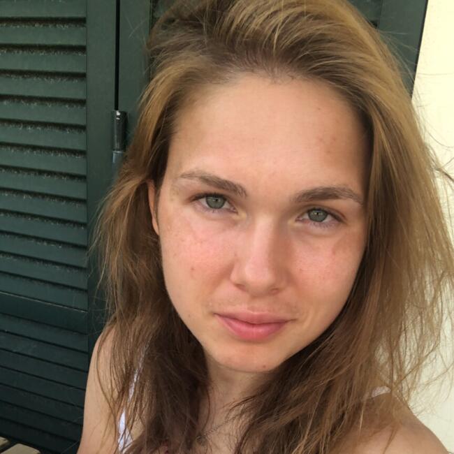 Babysitter in Madrid: Maria Claudia