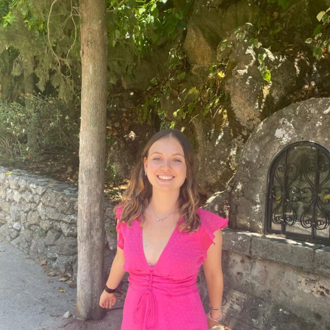 Babysitter in Grenoble: Laurie