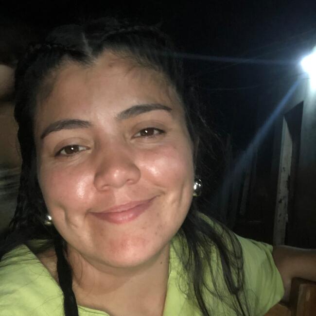Babysitter in Pilar: Ariadna Paola cristal