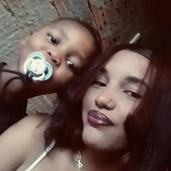 Babysitter in Pará de Minas: Rosinéia
