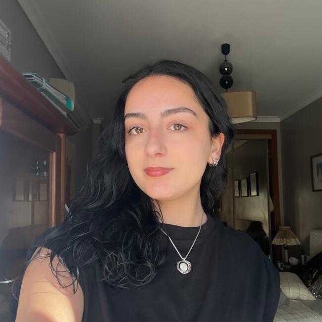 Odivelas のベビーシッター: Carolina