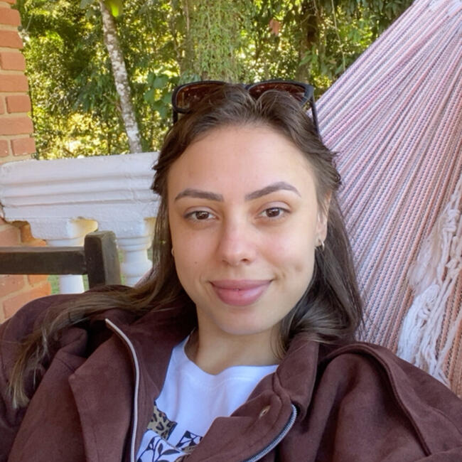 Emprego de babá em Guarulhos: Camila