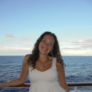 Babysitter in Matosinhos Municipality: Inês