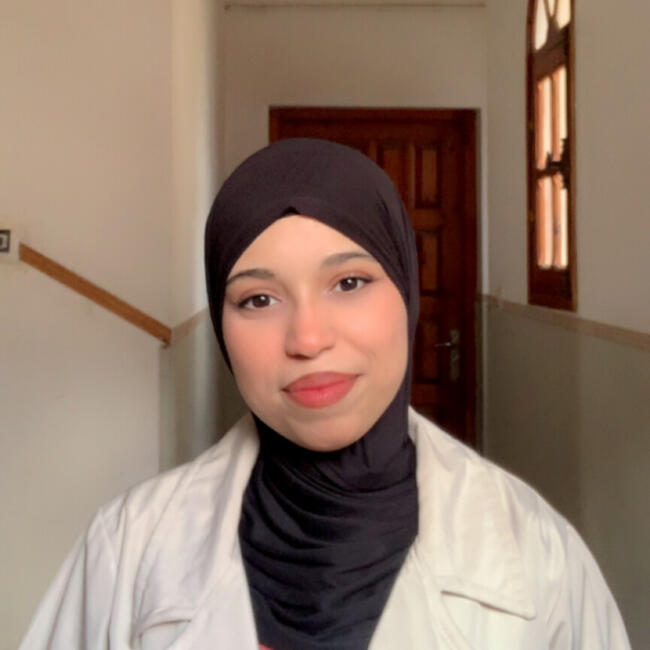 Babysitter in Cheraga: Amina