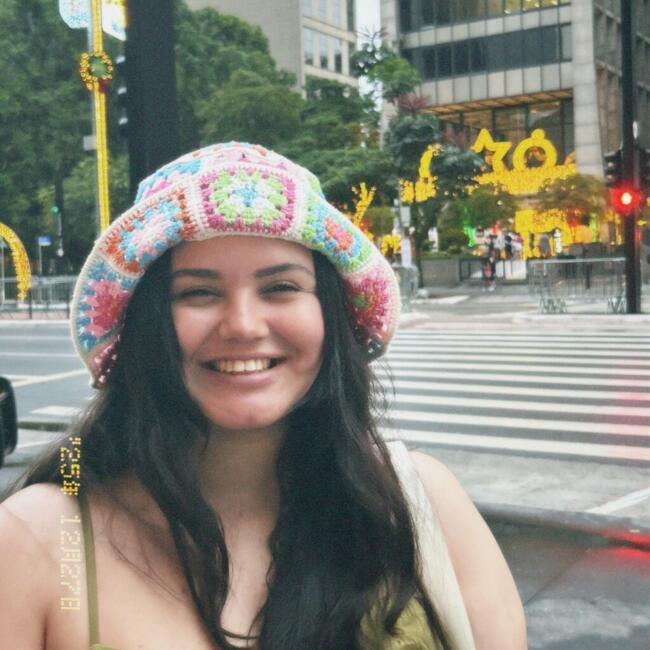 Babá em São Paulo: LÉIA