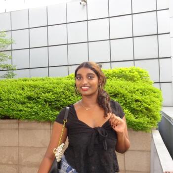 Babysitter in Singapore: Thanusha