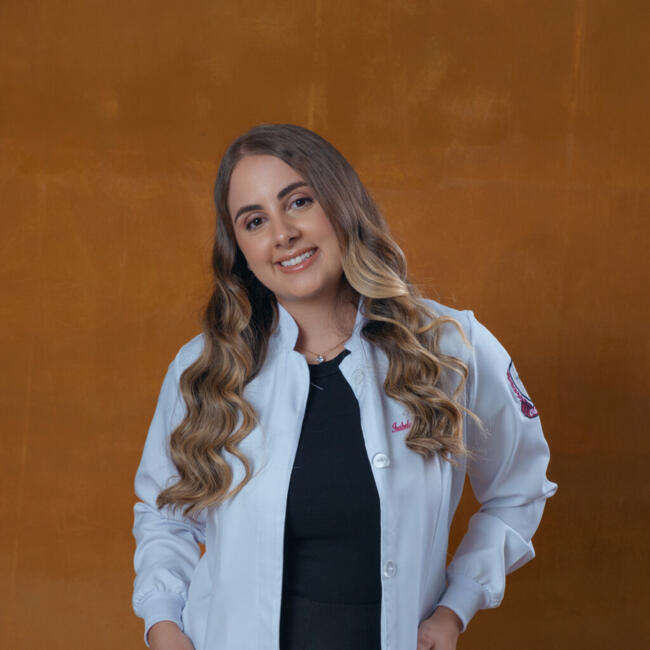 Babysitter in Goiânia: Isabela